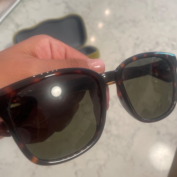 Gucci sunglasses